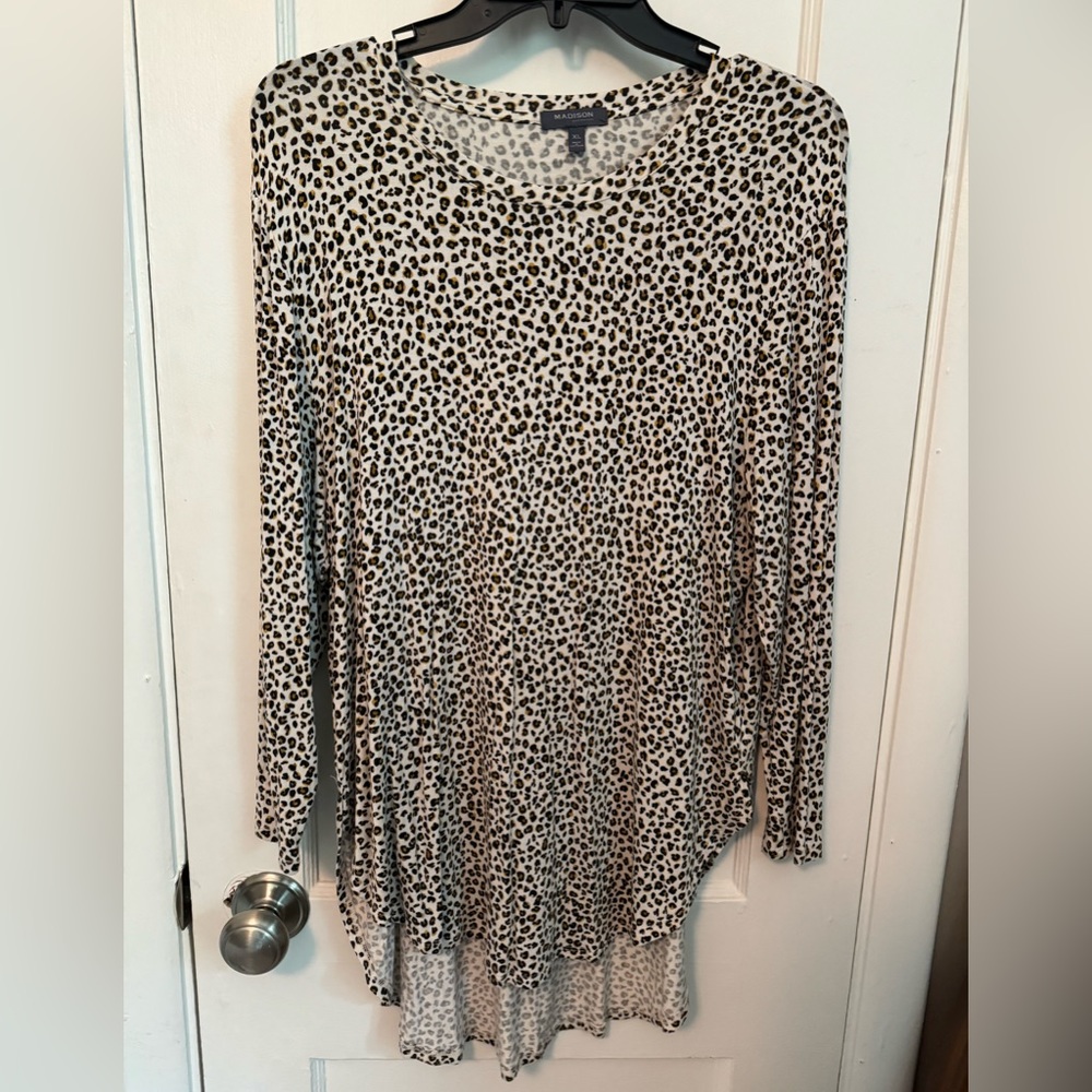 Long Sleeve Cheetah/Leopard Print Luxe Top